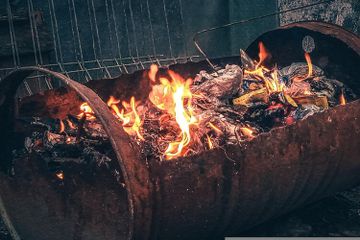 Mengapa Membakar Sampah Dapat Mengganggu Lingkungan Masyarakat?
