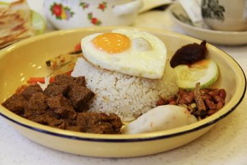 Setiap provinsi di Indonesia memiliki beragam makanan khas.