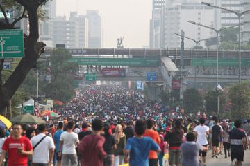 Sikap atau perilaku masyarakat Indonesia disesuaikan dengan nilai-nilai dalam Pancasila.