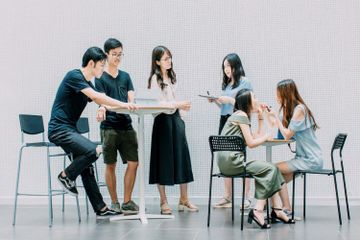 Untuk menceritakan peristiwa masa lalu dalam bahasa Inggris, diperlukan penggunaan past tense.