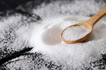Benarkah Banyak Mengonsumsi Garam Menyebabkan Penambahan Berat Badan?