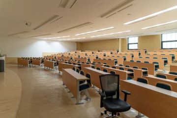 Universitas Indonesia masih membuka jalur SIMAK UI dan jalur prestasi.