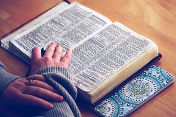 Apa Perbedaan Kata Quit, Quiet, dan Quite dalam Bahasa Inggris?