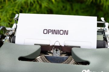 Dalam bahasa Indonesia, op-ed biasa disebut dengan opini editorial atau rubrik opini.