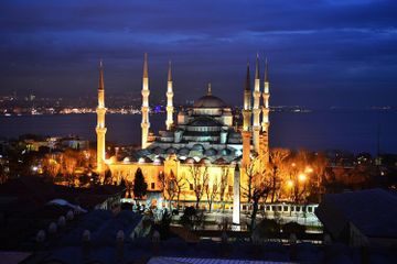 Mengenal Sejarah Masjid Biru, Salah Satu Masjid Termegah di Turki