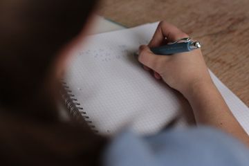 Kumpulan Soal dan Jawaban Bahasa Inggris Materi Contraction Pronunciation