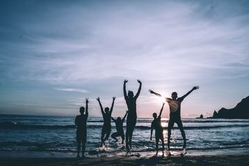 Contoh Percakapan Mempersiapkan Liburan dengan Teman dalam Bahasa Inggris