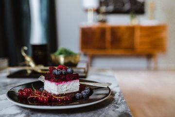 Dalam bahasa Jawa, rasa manis disebut dengan legi.