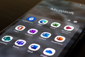 Terdapat rumus cara membulatkan angka dalam Microsoft Excel, salah satu rumusnya yaitu ROUND.