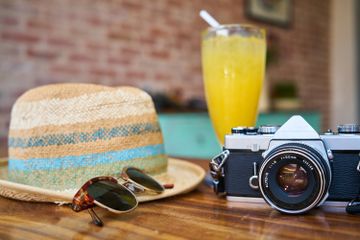 Mengerjakan kumpulan soal bahasa Inggris materi liburan atau holiday, dapat membantu kita memahami materi tersebut dengan lebih efektif.