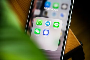 26 Akronim Bahasa Inggris yang Biasa Digunakan saat Chatting