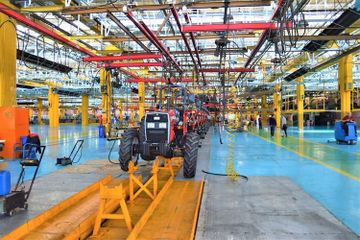 Dalam sebuah sumber daya ekonomi, terdapat pengelompokan modal yang sangat penting dalam sebuah produksi.