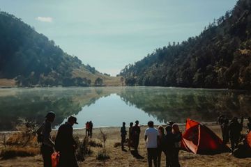 Tak Hanya Tinggi, 5 Gunung Tertinggi di Indonesia Ini Juga Memiliki Pemandangan yang Menakjubkan