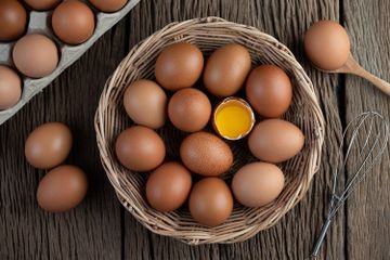 Perbedaan telur omega 3 dengan telur biasa ada pada kandungan asam lemak omega 3.