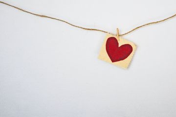 Ada beberapa contoh idiom bahasa Inggris yang menggunakan kata heart.