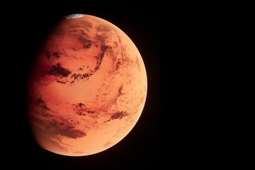 Mars memiliki dua satelit alami bernama Phobos dan Deimos.