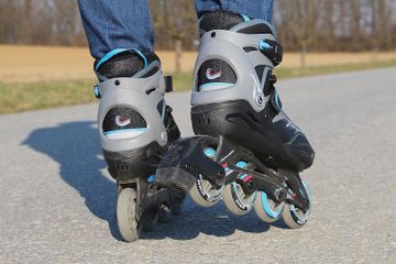 Kapan Sepatu Roda Pertama Kali Dibuat?