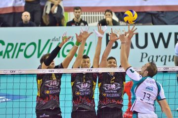 9 Peraturan Permainan Bola Voli