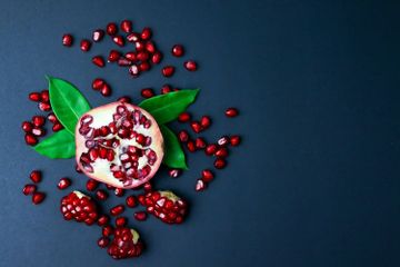 Dalam bahasa Jawa, biji buah disebut dengan pentil.