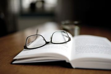 10 Contoh Kalimat Bahasa Inggris Menggunakan Adverb of Definite Frequency