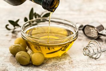 Jawab Soal Bahasa Inggris Kelas IX Chapter 3, Present Orally 'Geae Greek Natural Olive Oil'