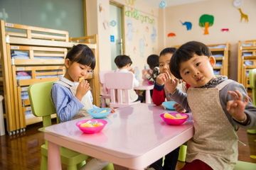 4 Kelompok Utama Nutrien sebagai Zat Makanan
