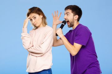 20 Istilah untuk Mengatakan  'Sumbang' dalam Bahasa Inggris