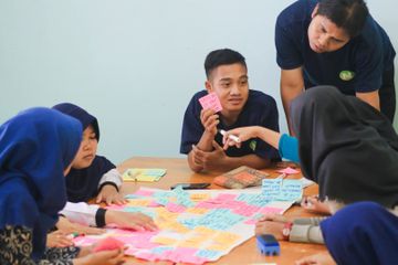 Jawab Soal Bahasa Inggris Kelas XII Chapter 1, Offering Help or Services No. 6-10