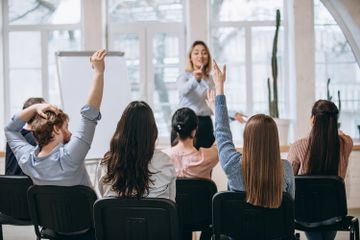 Apa Tugas Moderator dalam Debat?