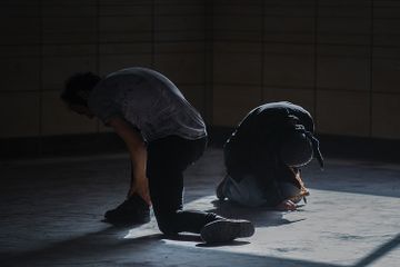 Drama pentas merupakan bentuk penyajian drama untuk diperlihatkan kepada masyarakat luas.