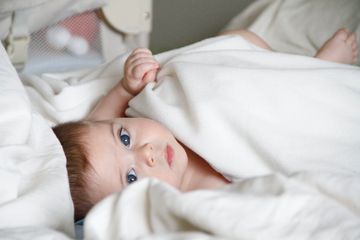 Jawab Soal Bahasa Inggris Kelas VIII Chapter 10, Dayu When She was a Baby