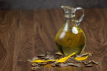 Bahan Makanan Apa yang Memiliki Kandungan Vitamin E Paling Tinggi?