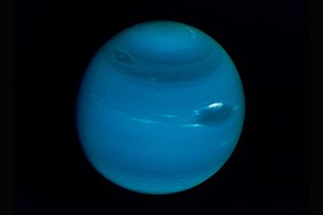 Apa Nama Bulan Terbesar yang Mengelilingi Planet Neptunus?