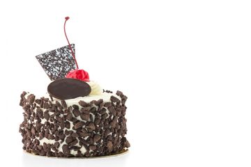 Terdapat soal seputar Monita's cake pada buku English for Nusantara kelas VII Kurikulum Merdeka hal. 78 Chapter 2, materi 'Culinary and Me'.