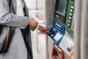 5 Pengaruh Kemajuan Iptek di Bidang Ekonomi