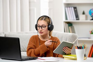 Kunci jawaban transkrip teks listening pada buku Bahasa Inggris Kurikulum Merdeka kelas XI (SMA) Concluding Section 1, halaman 109.