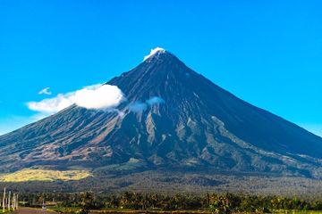 Gunung berapi ada yang tergolong gunung berapi aktif dan tidak aktif.