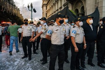 Dalam kehidupan masyarakat, diperlukan upaya pencegahan pelanggaran hak dan pengingkaran kewajiban warga negara.