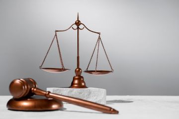 Ada beberapa indikator yang dapat digunakan untuk mengukur kesadaran hukum warga negara.