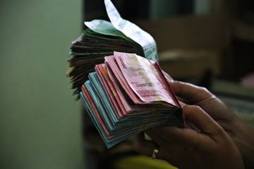 Meningkatkan perekonomian daerah termasuk salah satu peran BUMD.