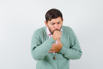 Tersedak saat Makan? Jangan Panik, Coba Lakukan Hal Ini