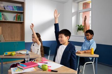 Cara Bertanya kepada Guru tentang Pelajaran di Kelas dalam Bahasa Inggris
