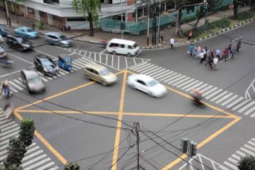 Apa Fungsi Kotak Kuning di Perempatan Jalan?