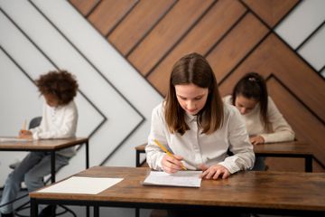 Istilah-Istilah yang Digunakan saat Ujian Bahasa Inggris dan Artinya