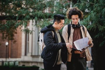 7 Pengaruh Interaksi Sosial dalam Kehidupan Masyarakat