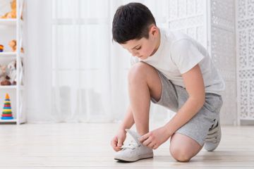 Ada sejumlah tips menjaga sepatu agar tidak mudah kotor.