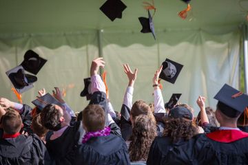 10 Contoh Ucapan Selamat Wisuda untuk Teman dalam Bahasa Inggris