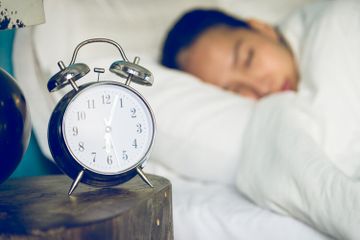 5 Cara untuk Memenuhi Waktu Tidur yang Cukup sebagai Pelajar