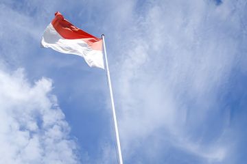 Dualisme kepemimpinan nasional terjadi di Indonesia pada tahun 1966 menjelang dimulainya masa orde baru.
