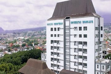 Universitas Brawijaya memiliki Fakultas Kedokteran dengan tiga program studi di dalamnya.